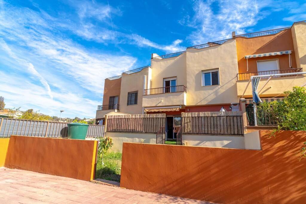 Adosado Con Vistas Al Mar Desde La Piscina Con Bbq Villa เบเลซ-มาลากา ภายนอก รูปภาพ